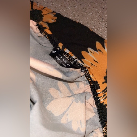 SHEIN Sunflower Sundress Open Front & Back tie back Above Knee Black Medium - Picture 5 of 7